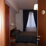 Bed & Breakfast Adelphi & Breakfast 3*