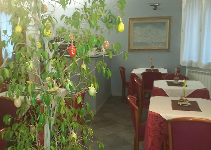 Adelphi & Breakfast فيرّارا