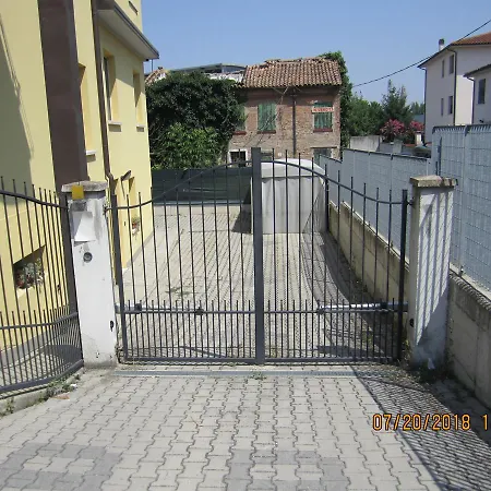 Bed and Breakfast Adelphi & Breakfast