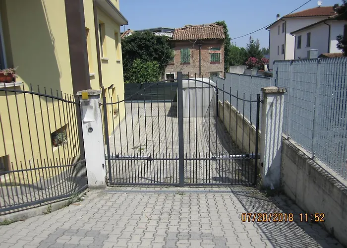 Bed and Breakfast Adelphi & Breakfast