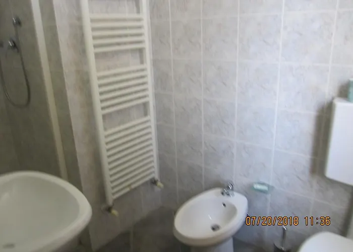 Bed and Breakfast Adelphi & Breakfast Φεράρα