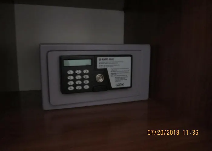 Adelphi & Breakfast Ferrara